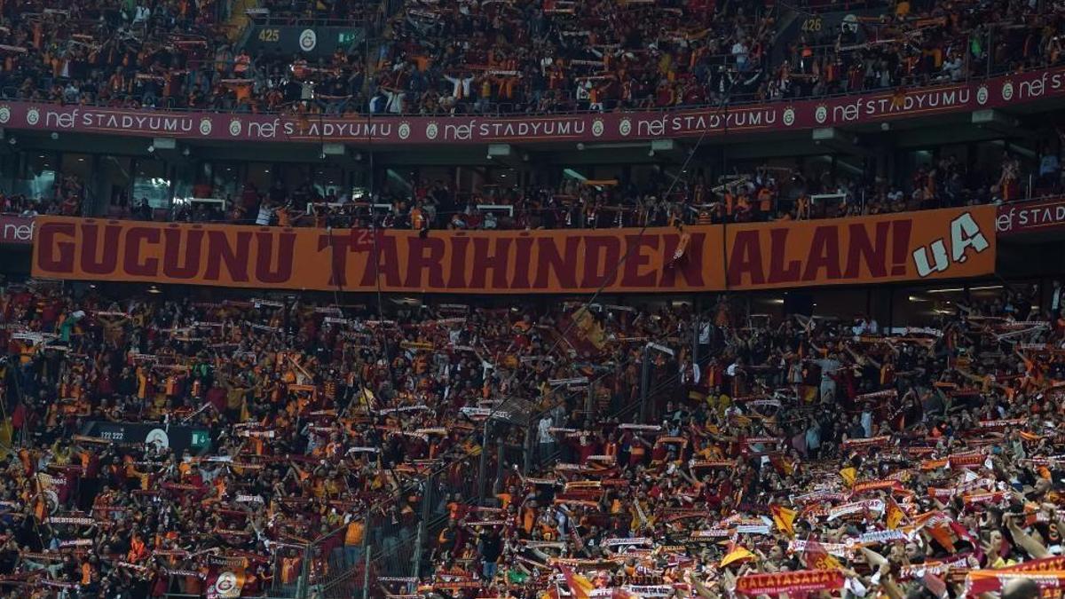 Galatasaray'da 3 yıllık dev anlaşma