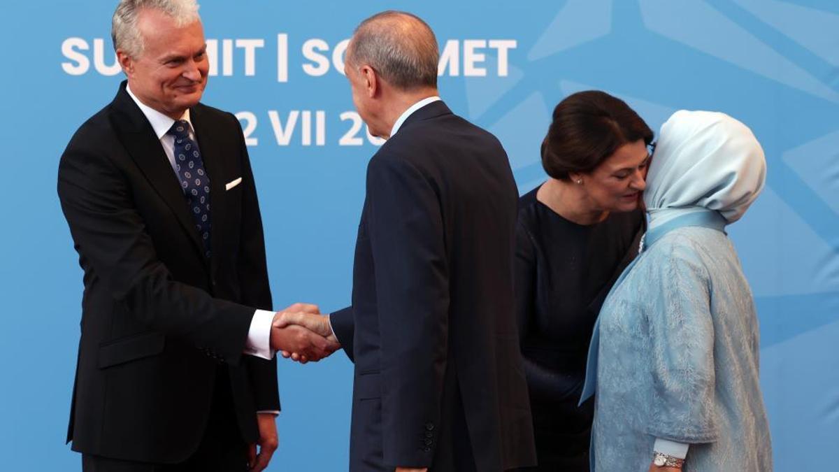 Cumhurbaşkanı Erdoğan, Litvanya'da resmi akşam yemeğine katıldı