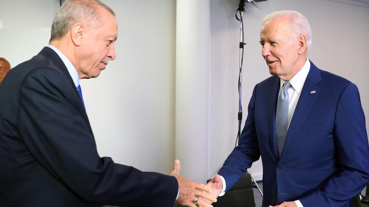 Biden, İsveç’in katılım hedefini desteklediği için Cumhurbaşkanı Erdoğan’a teşekkür etti