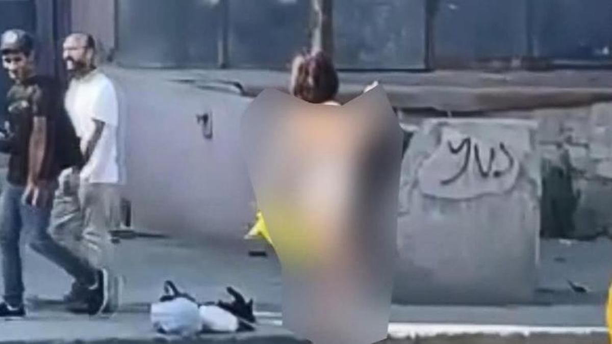 'Soyunan kadın' dehşeti! Trafiği birbirine kattı