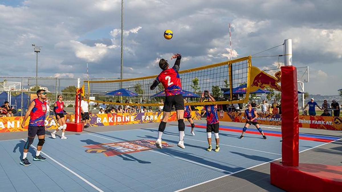 32 takımın yarıştığı voleybol turnuvasında İzmir elemeleri tamamlandı