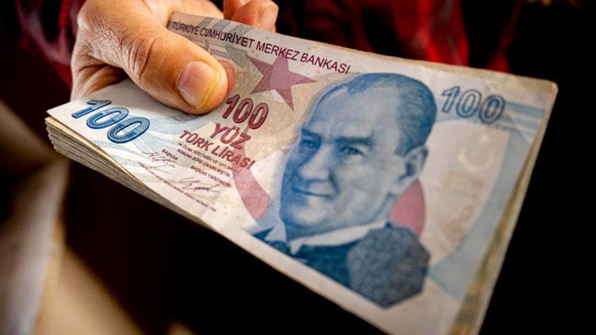 Seyyanen zam Resmi Gazete’de yayınlandı mı? Memura seyyanen zam ne zaman yürürlüğe girecek, seyyanen zam yasalaştı mı, ne zamandan itibaren yatacak?