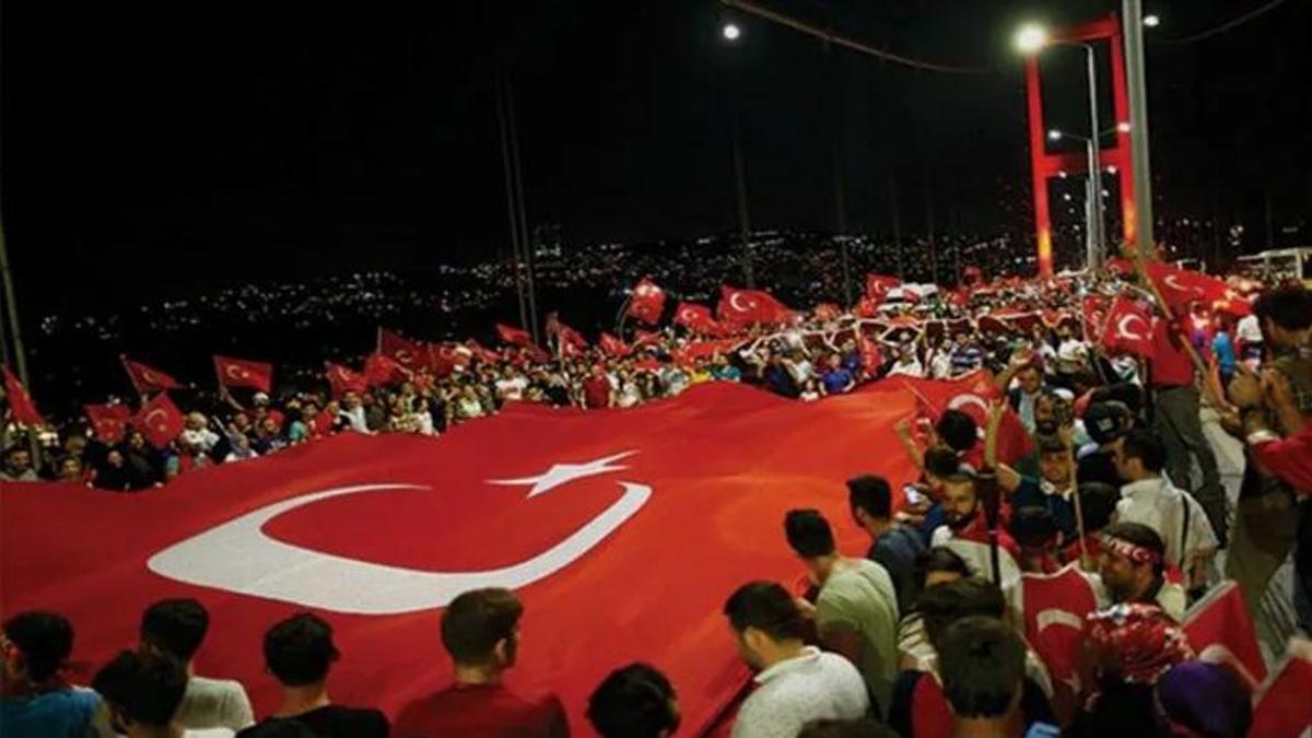 Bakanlardan 15 Temmuz mesajı: Unutmadık, unutturmayacağız