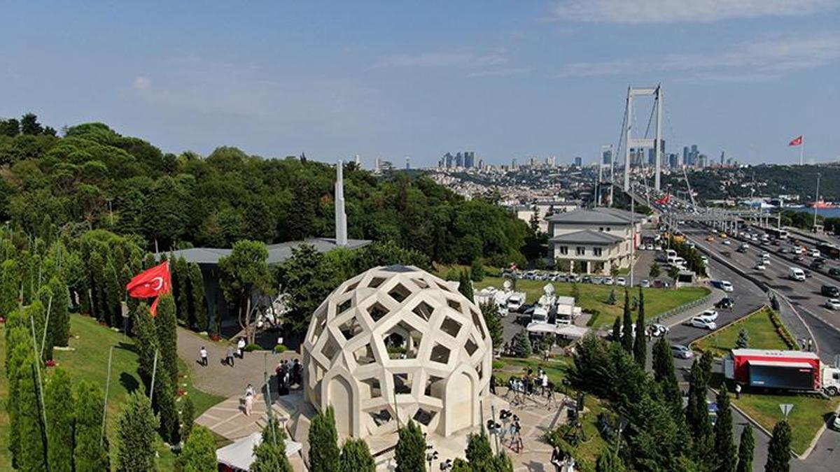 15 Temmuz Şehitler Makamı'na ziyaretçi akını