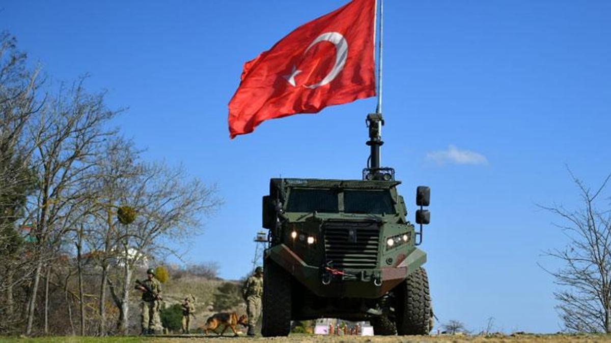 MSB duyurdu! Hudutlarda 16'sı FETÖ, 3'ü PKK mensubu 28 kişi yakalandı