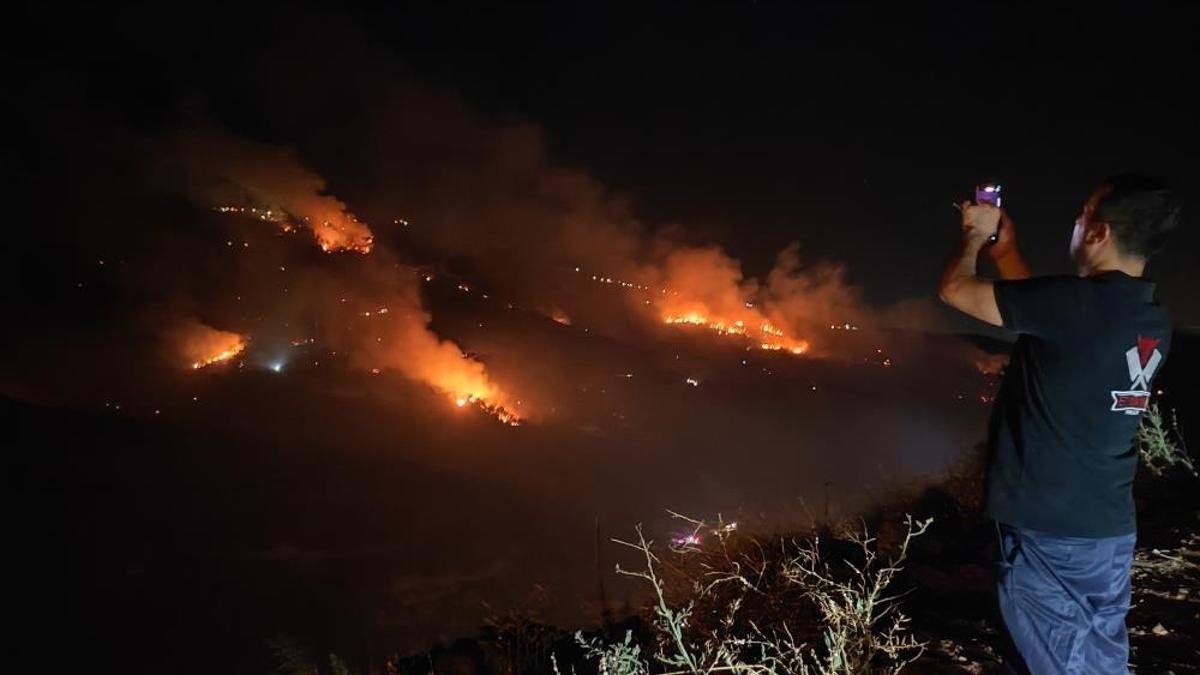 Hatay, Mersin ve Çanakkale'de orman yangınları sürüyor