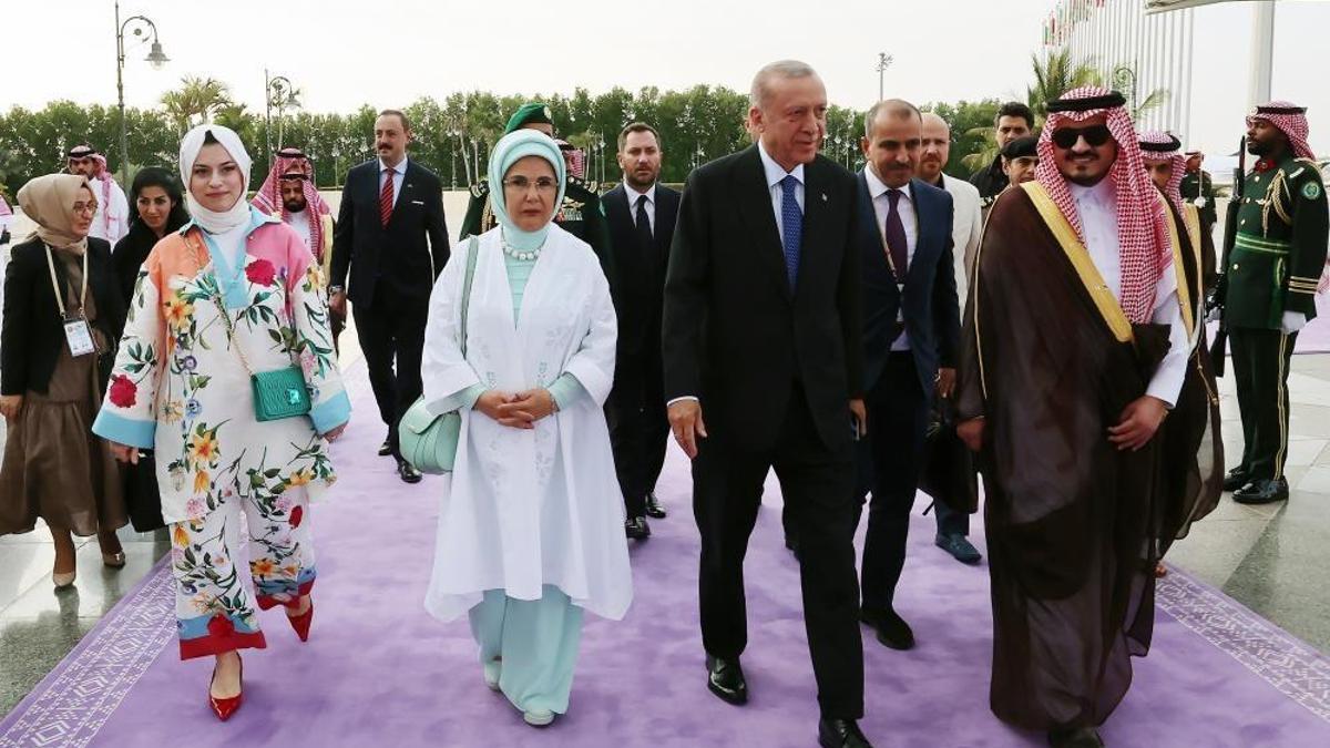 Cumhurbaşkanı Erdoğan Suudi Arabistan’da