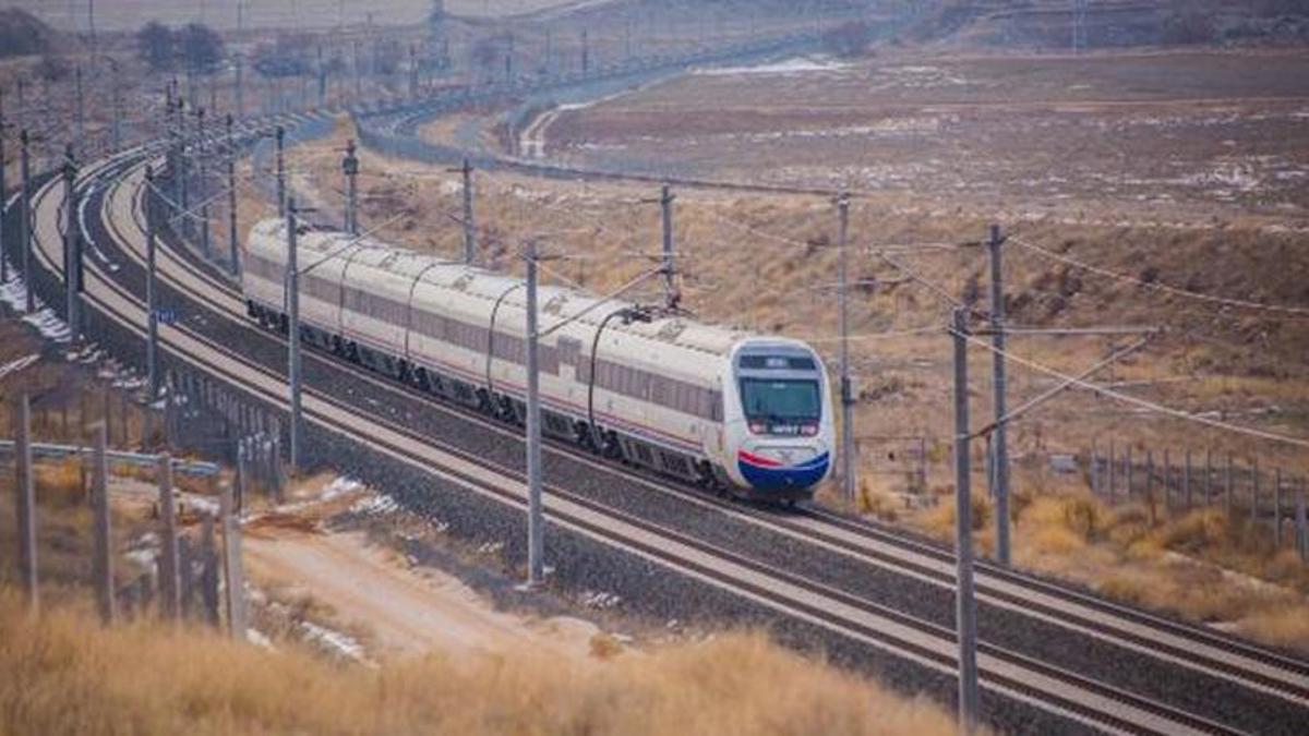 Ankara-Sivas hızlı tren hattında ek sefer kararı!
