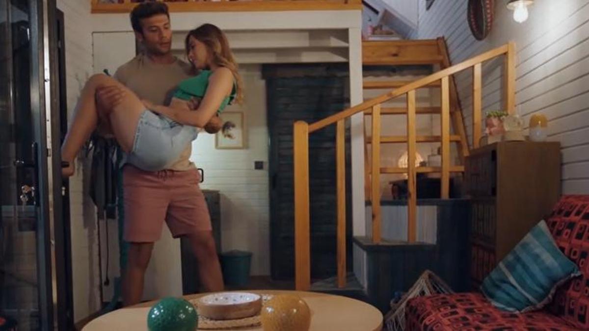 Özgür, Gece'ye aşık oluyor!