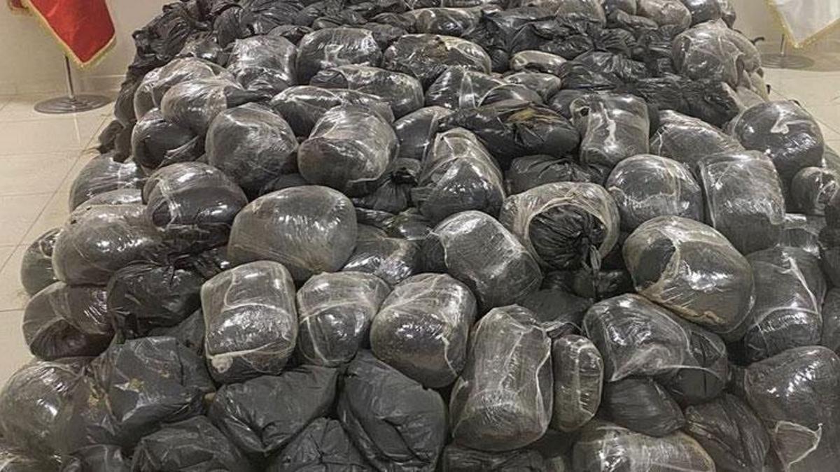 MSB duyurdu! Van'da 2 ton 90 kilo esrar ele geçirildi
