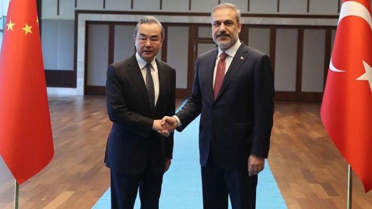 Bakan Fidan, Çinli mevkidaşı Yi ile görüştü