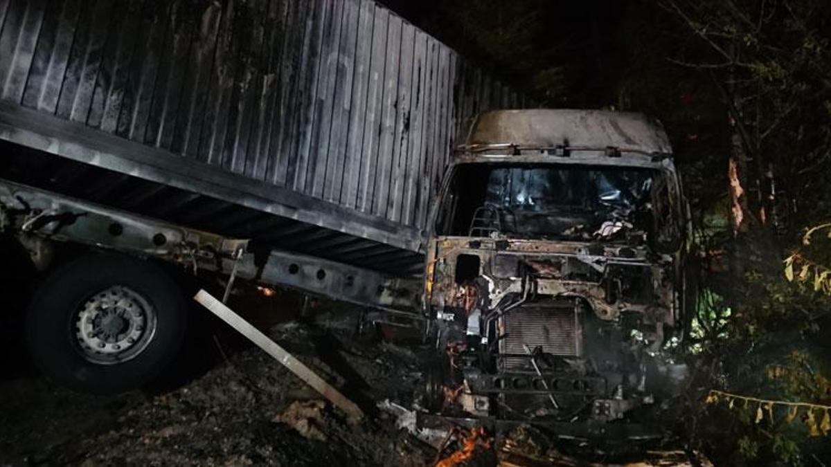 Ankara'da peş peşe patlama sesleri! Makine ve Kimya Endüstrisi yakınında yanan TIR'daki patlama endişe yarattı