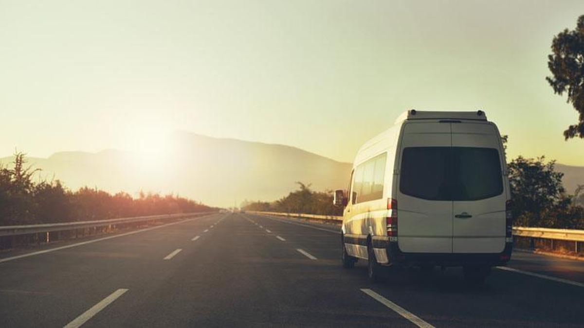 Okul servislerine zam geldi mi 2023? İstanbul'da servis ücretleri ne kadar oldu, okul servis ücretlerine zam yapıldı mı? KM başına servis ücretleri arttı mı? UKOME servis ücretleri 2023