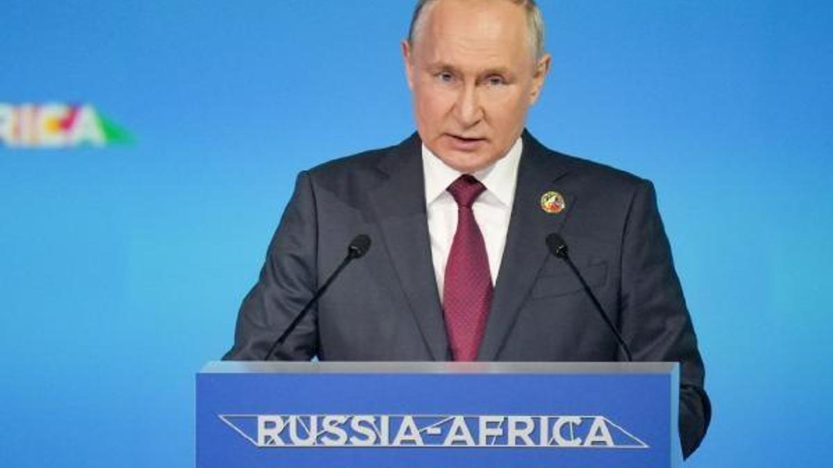 Putin: 25 ila 50 bin ton tahılı Afrika’ya ücretsiz verebiliriz
