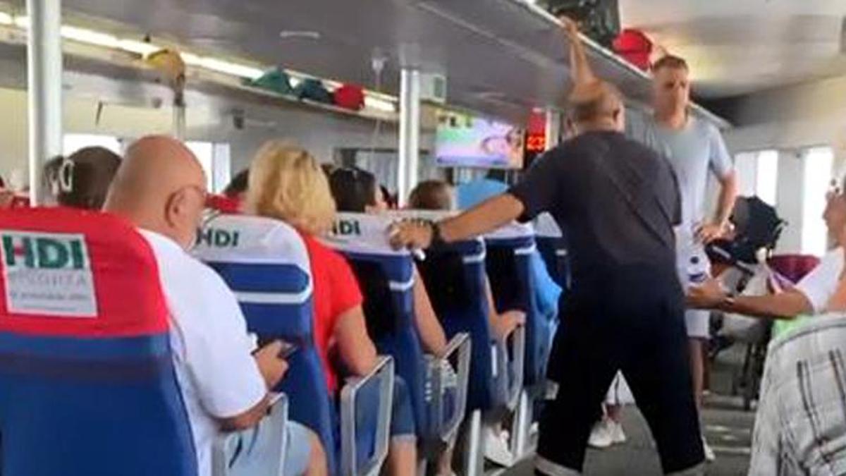 Marmara Denizi'nin ortasında korku dolu anlar! '15 yıldır ilk kez gördüm'