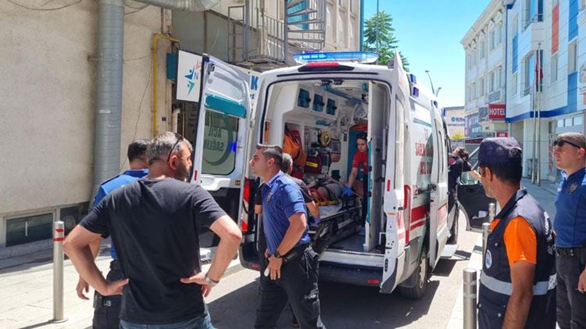 17 yaşındaki kız pencereden düştü