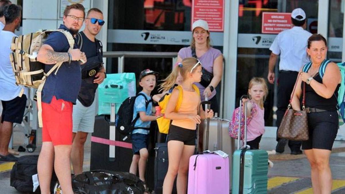 Antalya turizmi 2023 yılında rekorlara doymuyor! Temmuz ayında Antalya'ya 2 milyon 660 bin 420 turist geldi