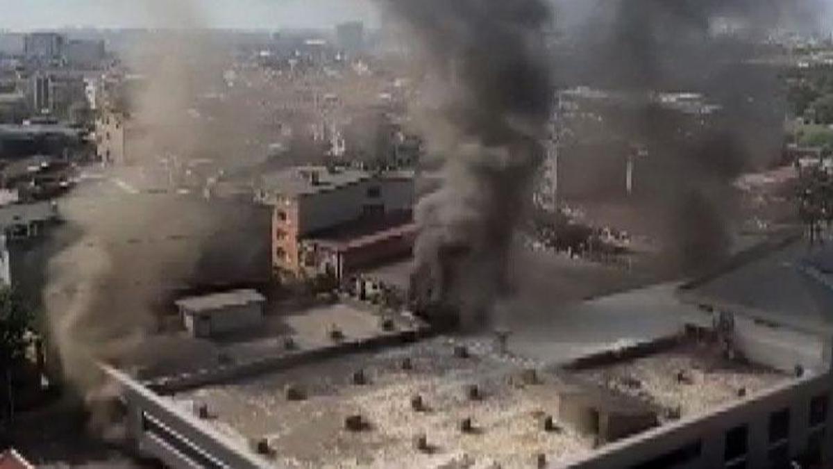 İş merkezinde yangın! Bayrampaşa yangınında mahsur kalan 9 kişi kurtarıldı
