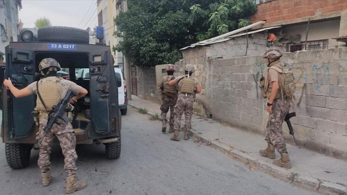Mersin'de 'torbacı' operasyonu: Çok sayıda gözaltı