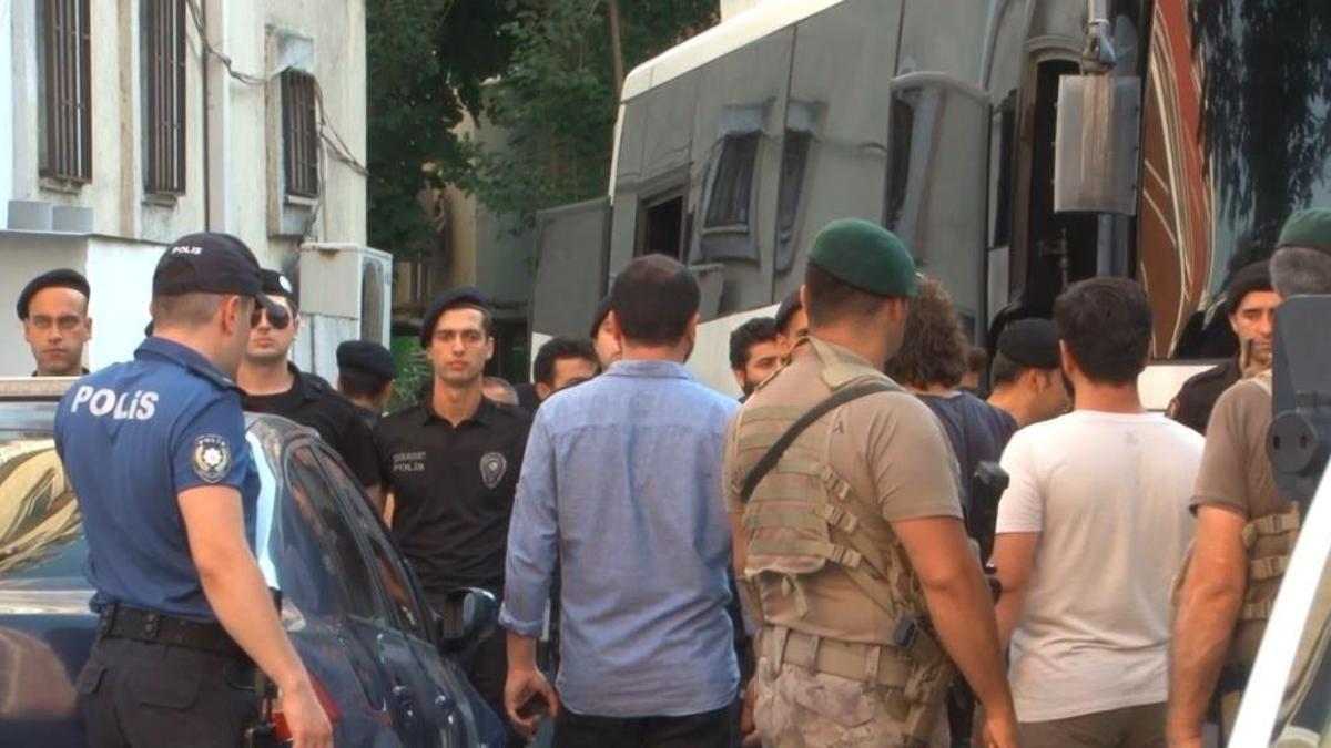 Esenyurt’ta tekel bayisi baskınında 3 şüpheli daha tutuklandı
