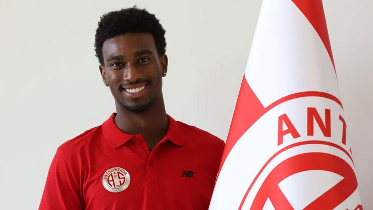Kulüp tarihinin rekor bonservisi bedeliyle transfer oldu! Haji Wright Coventry City'de