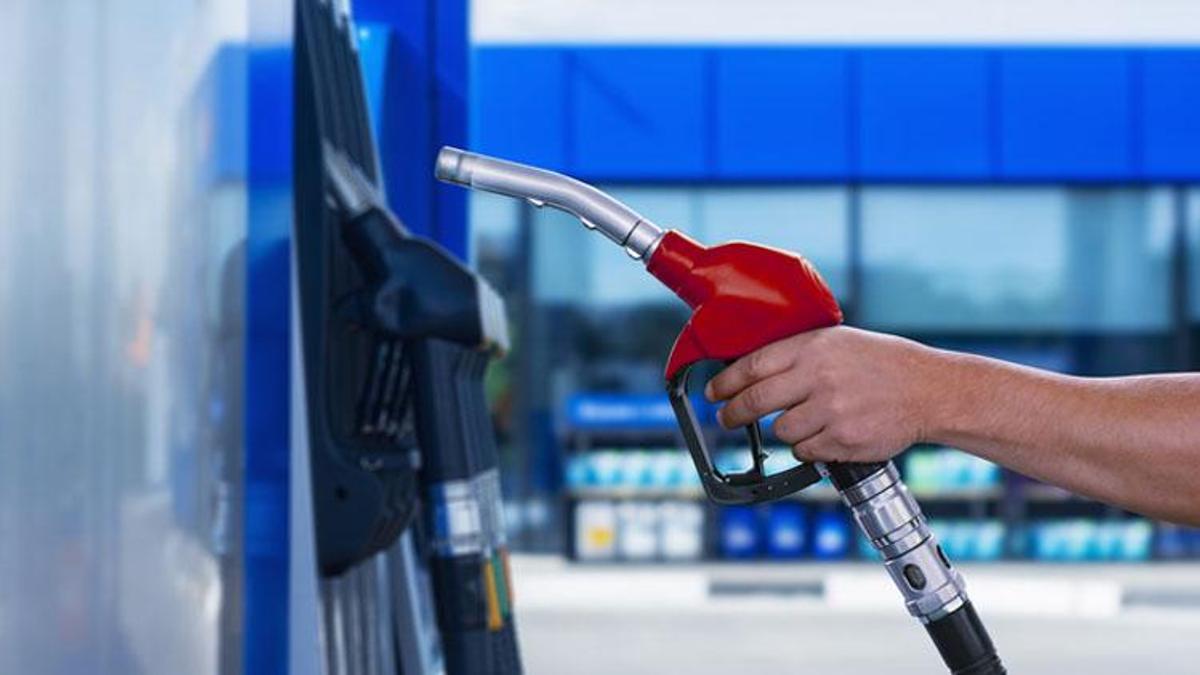 Motorine zam var mı, motorine 4 TL zam geldi mi 10 Ağustos 2023? Akaryakıt fiyatları ne kadar oldu? Mazota zam var mı, motorine 4 TL zam gelecek mi?