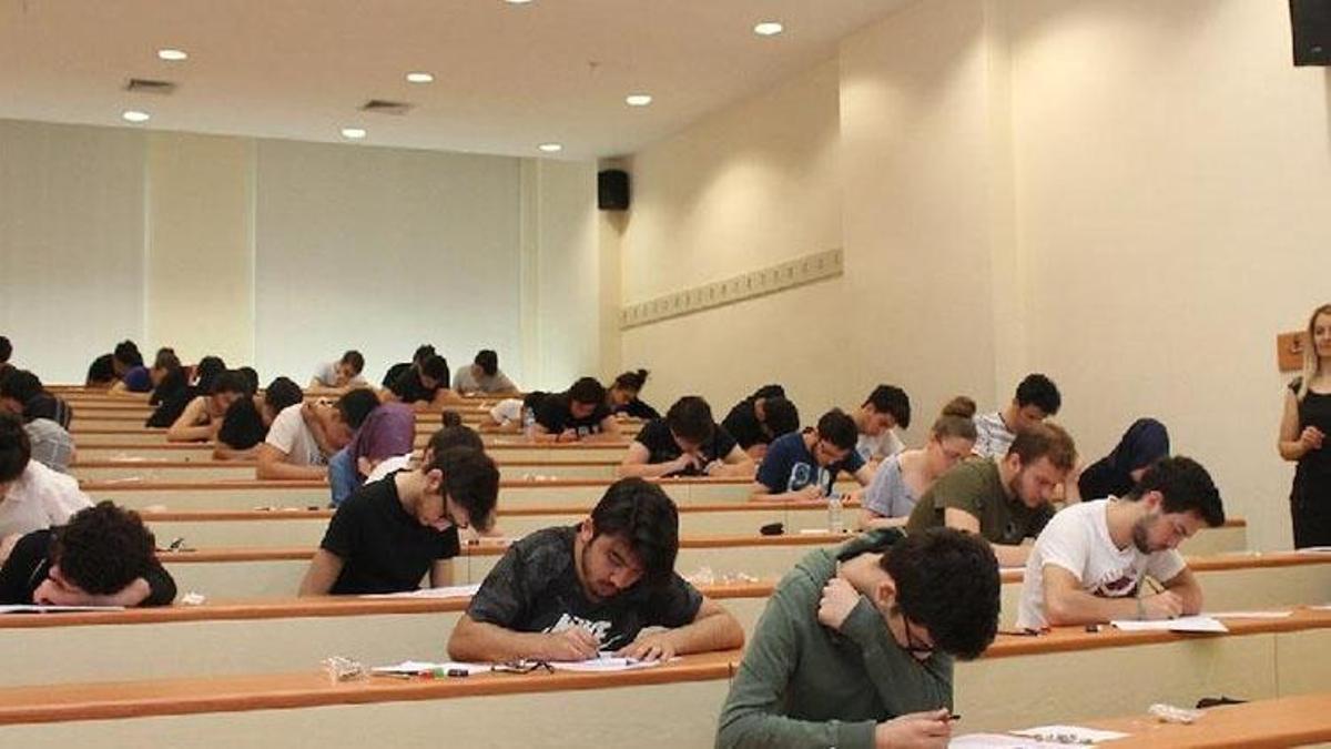 DGS geçiş bölümleri 2023! DGS kaç tercih hakkı var? DGS hangi üniversite kaç puanla alıyor, nereye girilir? DGS kaç puan üzerinden değerlendiriliyor