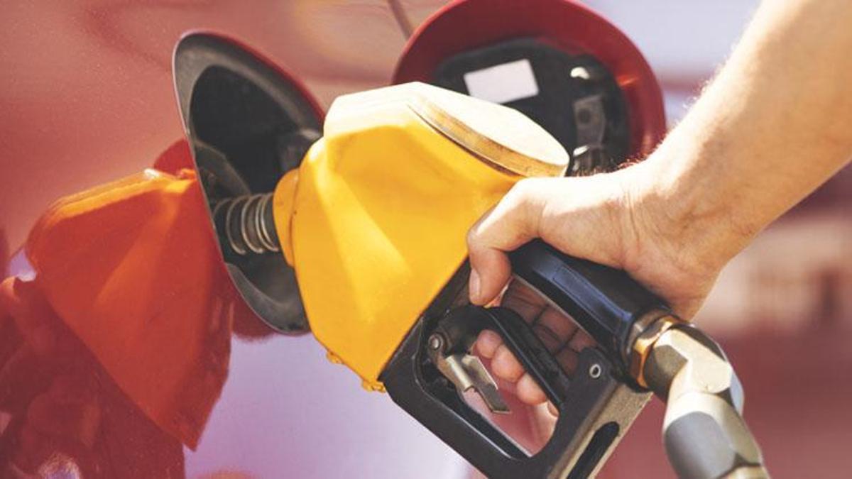 Motorine zam var mı, bu gece motorine zam gelecek mi? Benzine zam geldi mi? Mazota 4 TL zam ne zaman gelecek? 11 Ağustos güncel akaryakıt fiyatları