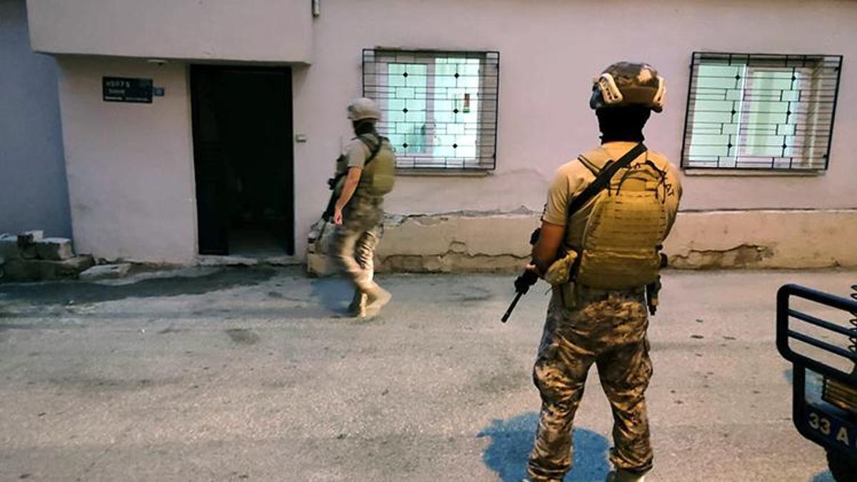 Mersin’de uyuşturucu satıcılarına şafak operasyonu