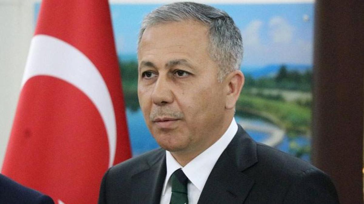 Bakan Yerlikaya duyurdu! Göçmen kaçakçılarına ağır darbe