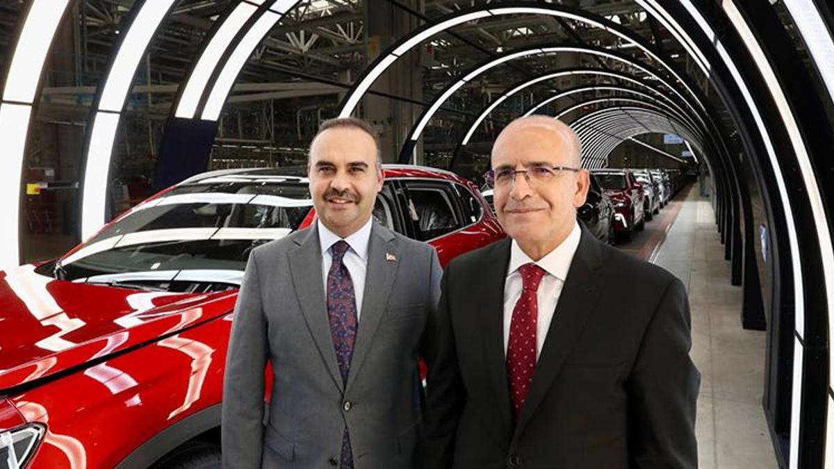 Bakanlar Kacır ve Şimşek, Togg fabrikasında açıkladı: Önümüzdeki yıl 2,5 katına çıkacak