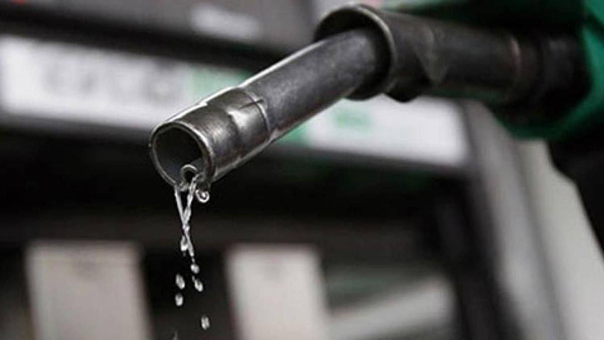Benzine indirim var mı, motorine indirim geldi mi 31 Ağustos? Akaryakıt güncel fiyatları ne kadar, benzinin litresi kaç TL?