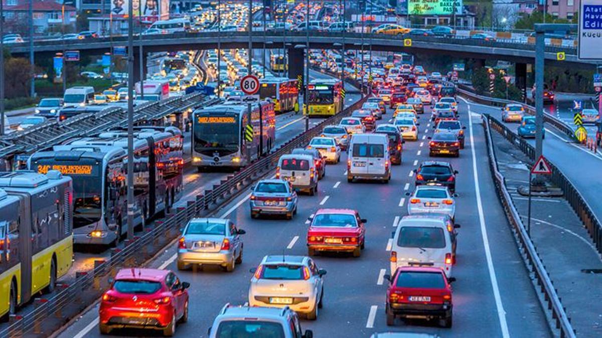 İstanbul'da toplu taşıma 8 saat ücretsiz!