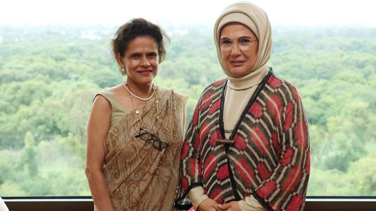 Emine Erdoğan, kızların eğitimini destekleyen vakfın başkanıyla görüştü