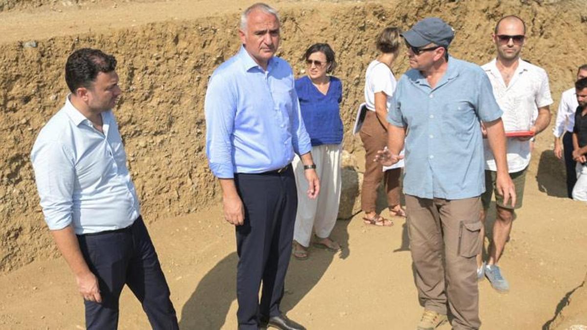 Bakan Ersoy Phaselis Antik Kenti'nde incelemelerde bulundu