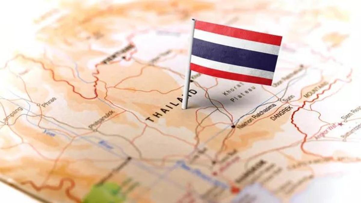 Tayland Bayrağı Anlamı Nedir? Tayland Bayrağı Nasıl Oluştu, Renkleri Ne Anlama Geliyor?