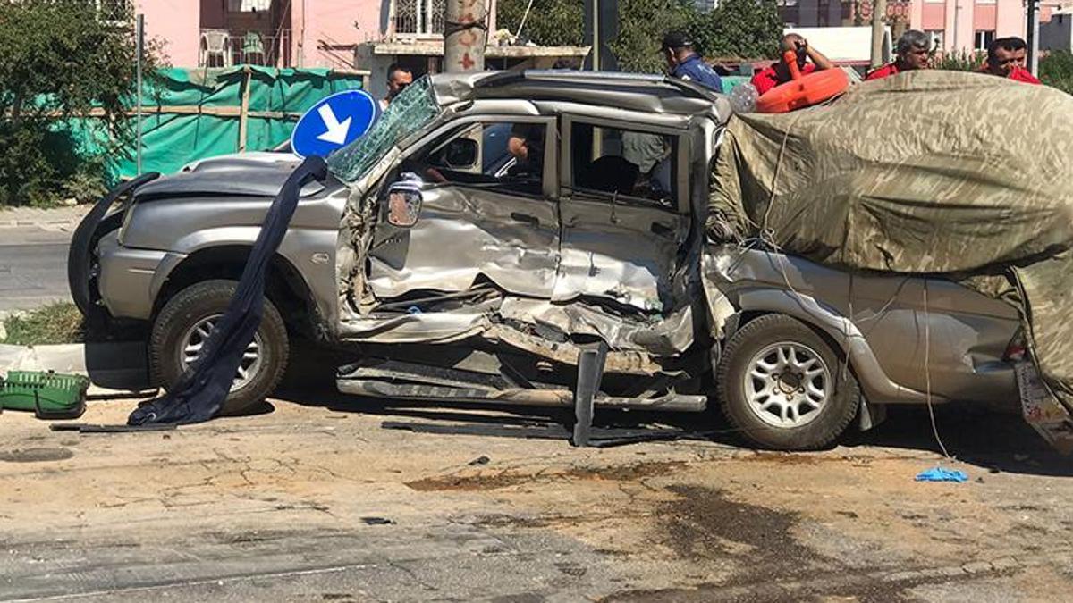 Mersin'de kavşak faciası! Aynı aileden 4 kişi hayatını kaybetti