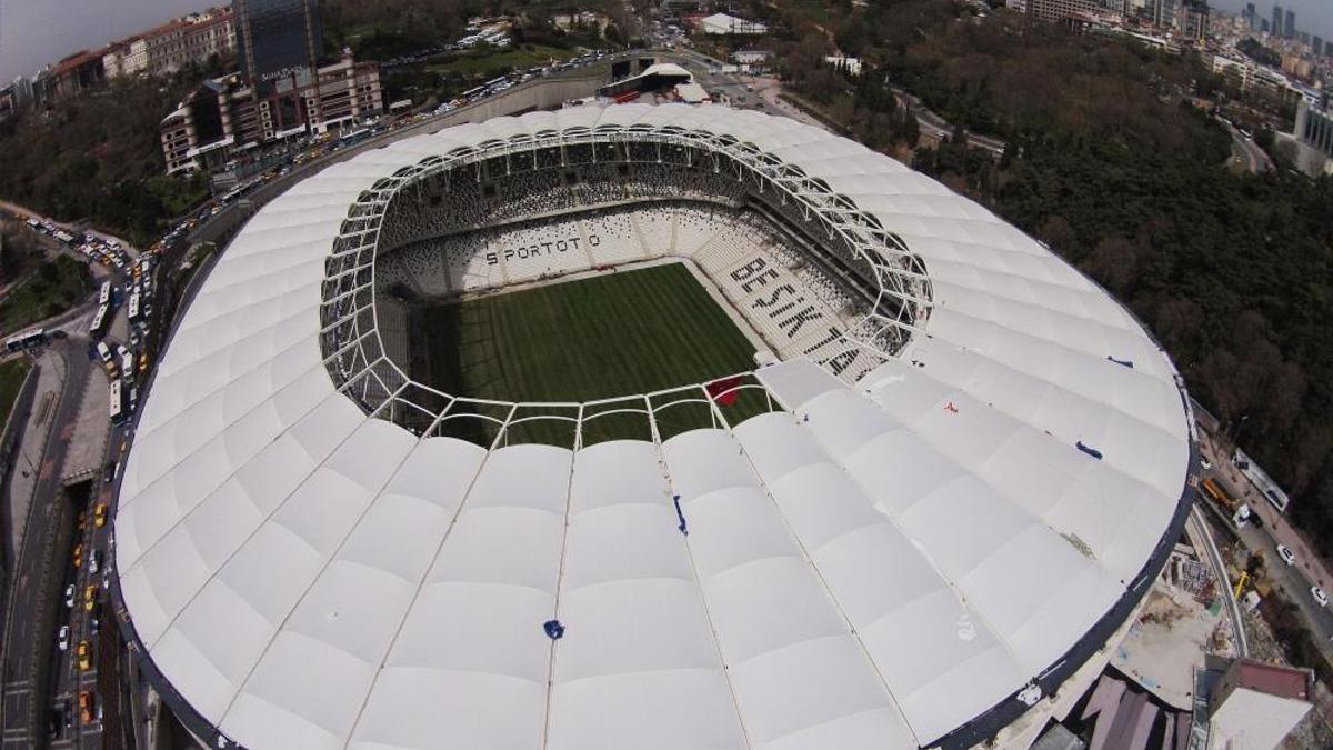 Beşiktaş'ın stat sponsoru belli oldu