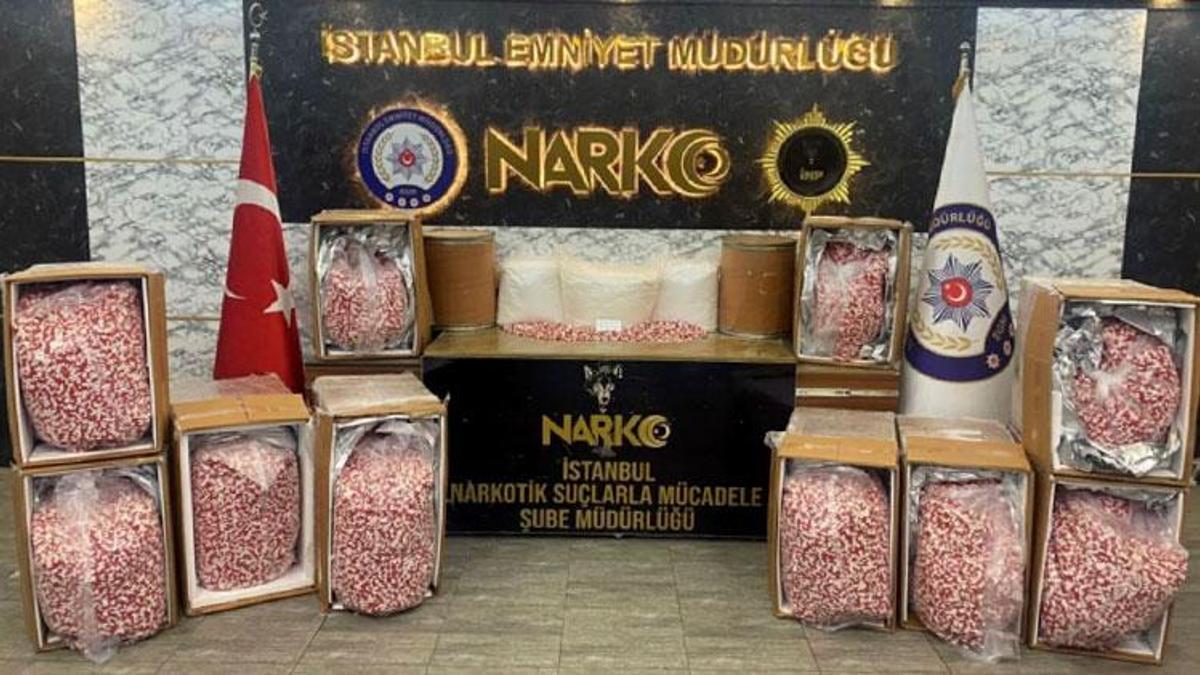 Bakan Yerlikaya: 16 ilde 99 zehir taciri yakalandı