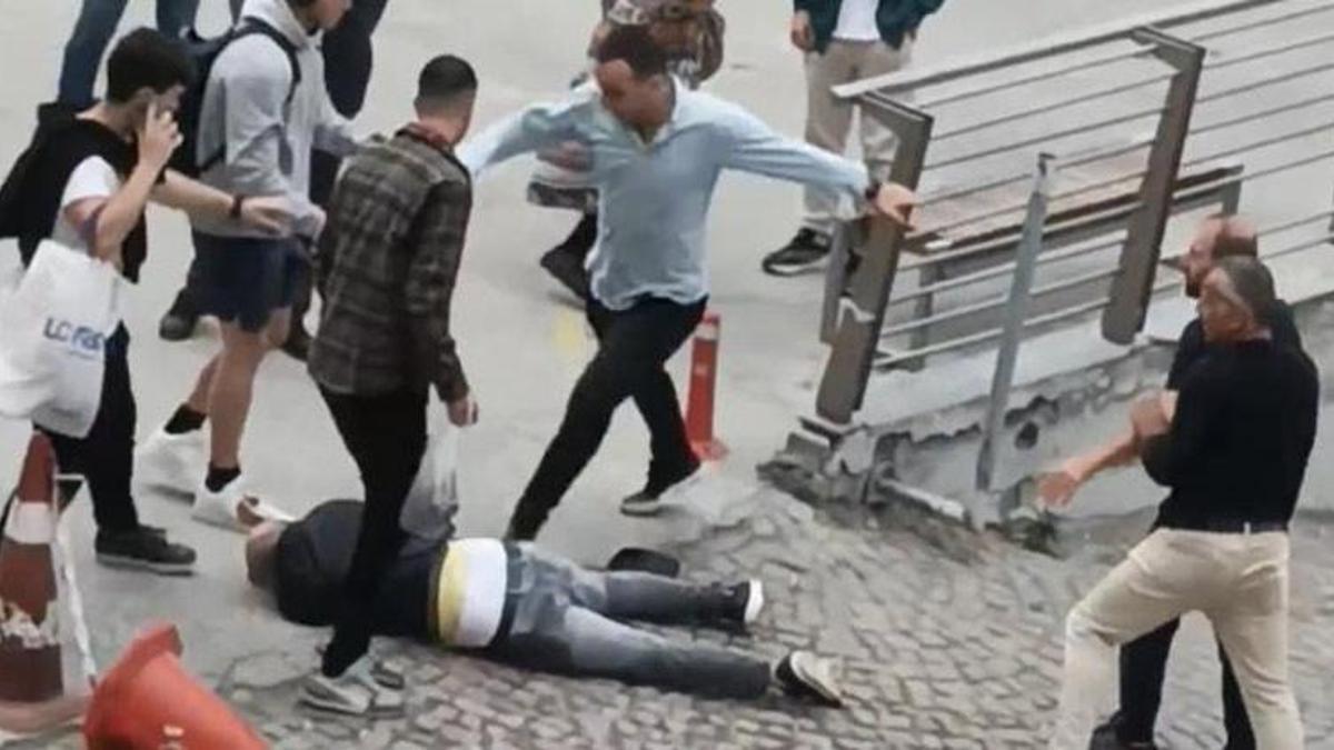Fiyatta anlaşamadığı kiracısını sokak ortasında dövdü