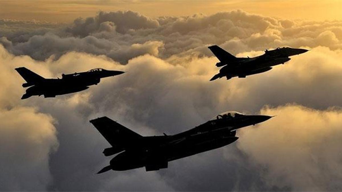 Irak'ın kuzeyine hava harekatı! Hedefler birer birer yok edildi