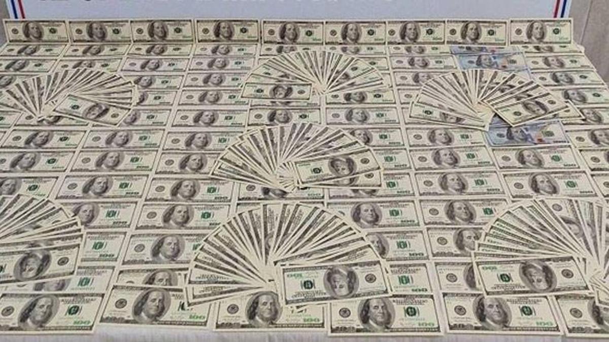 Eskişehir'de 406 adet sahte 100 dolar ele geçirildi! Jandarma ekipleri baskın yaptı