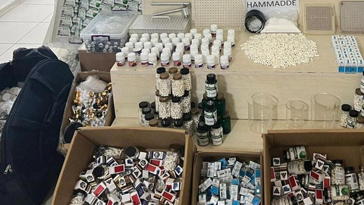 İzmir'de kaçakçılık operasyonunda çok sayıda gözaltı var