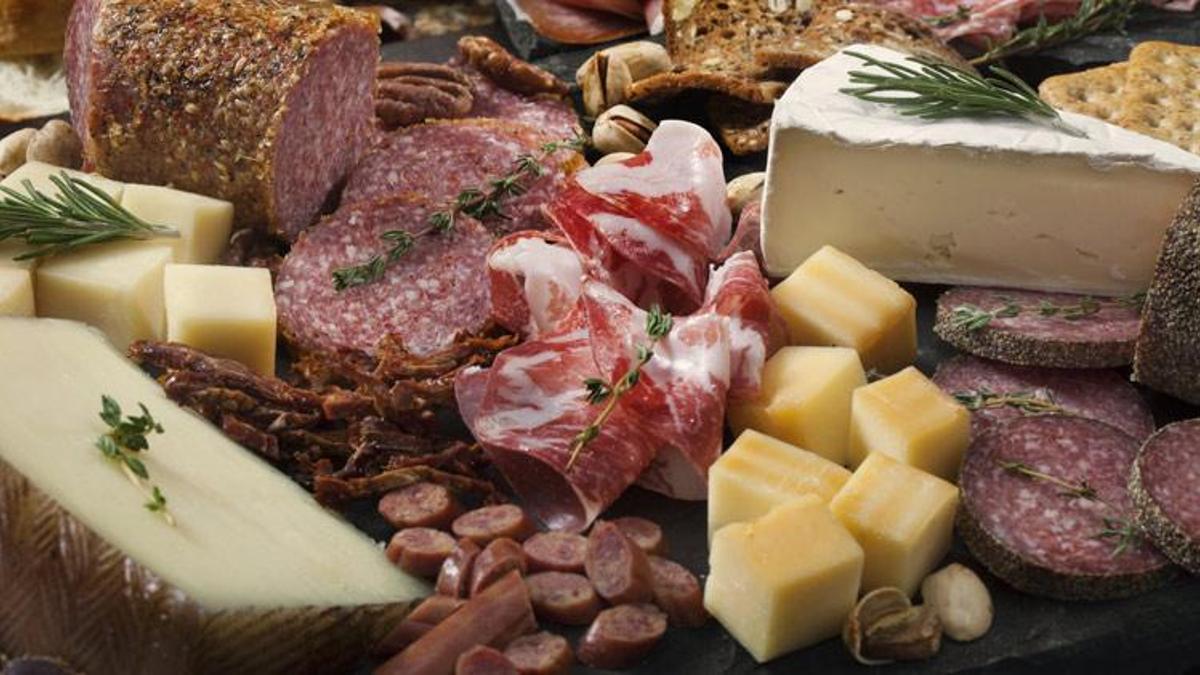 Sucuk, kaymak, baklava, helva, pestil gibi gıdalar için yönetmelik açıklandı! Tarih verildi