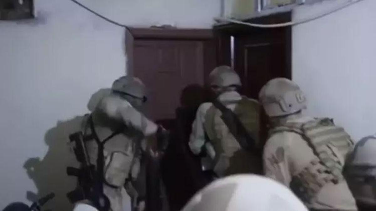 Bakan Yerlikaya duyurdu: 74 ilde operasyon ve 2 bin 368 gözaltı