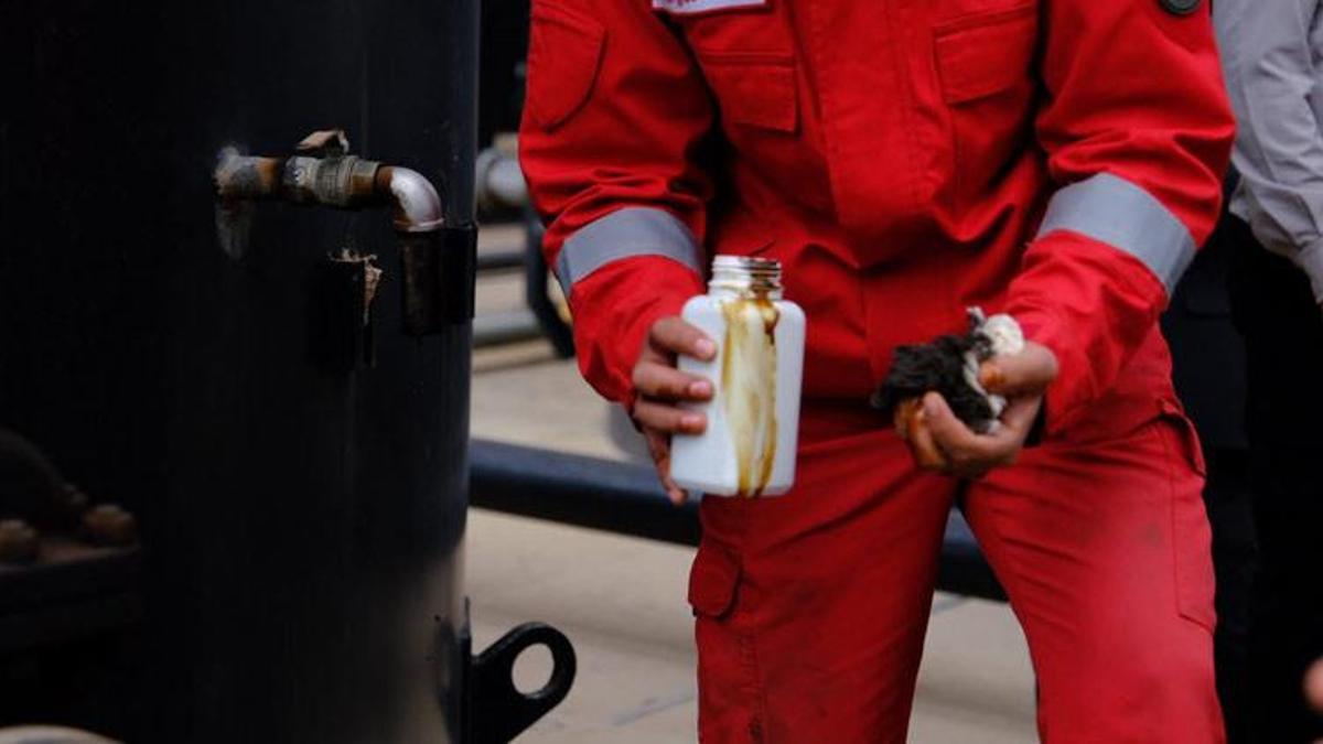 Günlük 25 bin varil petrol üretimi yapılıyor! İnceleme yapıldı