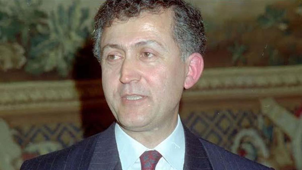 Ahmet Taner Kışlalı kimdir? Ahmet Taner Kışlalı’nın ölümü nasıl oldu, babası ve eşi kimdir?