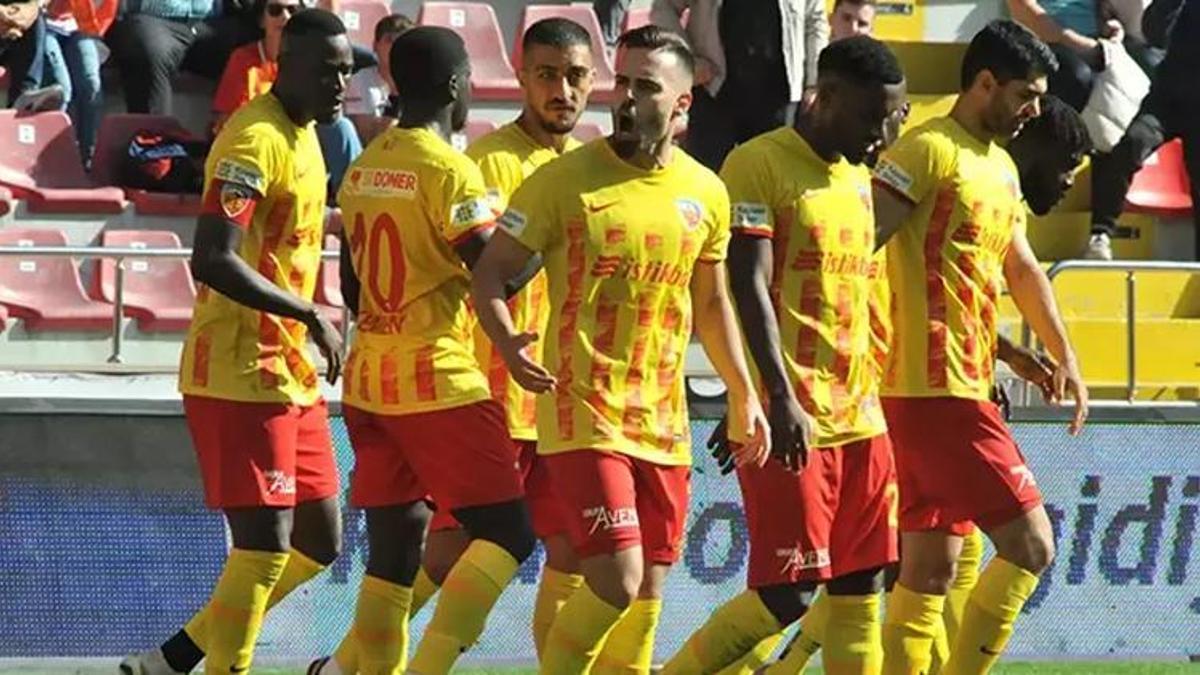 Kayserispor, Çaykur Rizespor'u Mame Thiam'ın 3 golüyle geçti