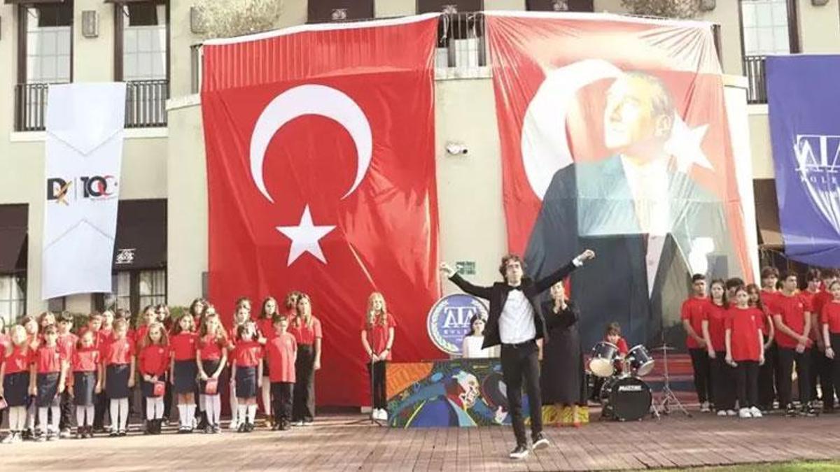 Ata Koleji’nden Cumhuriyet kutlaması