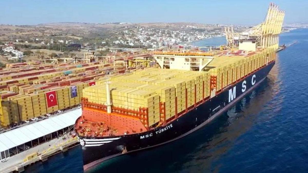 Dünyanın en büyük gemilerinden! Cumhuriyet'in kuruluşunun 100'üncü yıl dönümü nedeniyle 'MSC Türkiye' adı verildi
